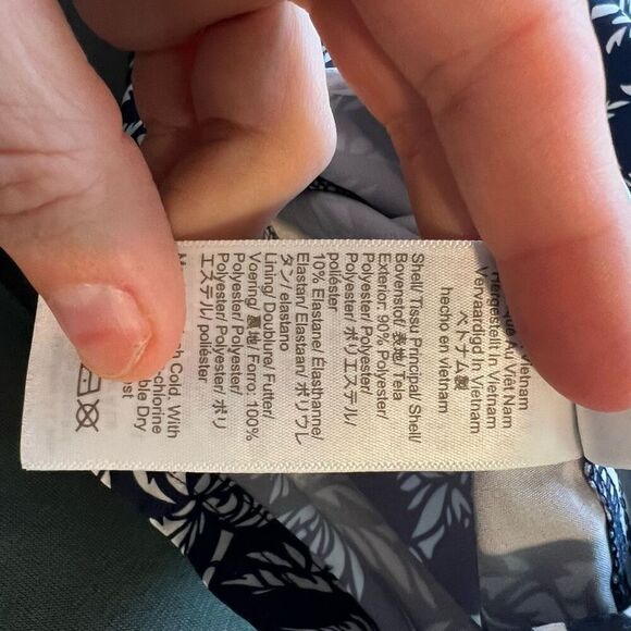 J.CREW Men's Blue Floral Swim Shorts Size M Elastic Waist Drawstring - Picture 8 of 9